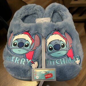 Disney STITCH Christmas Women's Slippers **WOMENS SIZE 5/6 (SMALL) NWT**